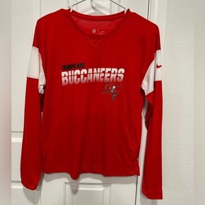4/$25 Nike NFL Buccaneers womens long sleeve shirt in red size small